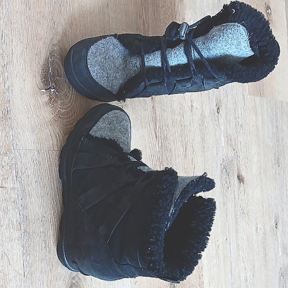 Sorel Black and Gray Winter Wedge Boots